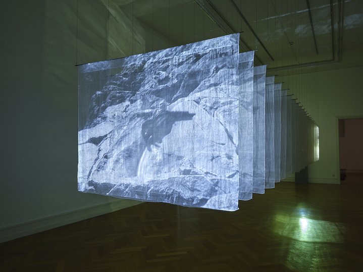 Saodat Ismailova, Amanat – As We Sleep, Kunsthalle Bern, Video Art