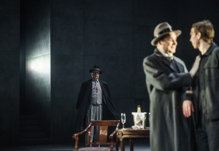Eisenstein, Julia Aug, Estonian Drama Theatre, Mikhail Durnenkov