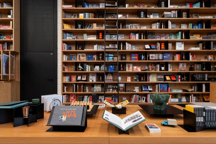 Zilart Museum-Exhibition Centre, Grisha Bruskin, Alexander Brodsky, African Art: Gods, Ancestors, Life, A Step Off the Pedestal: Sculpture in Real Space