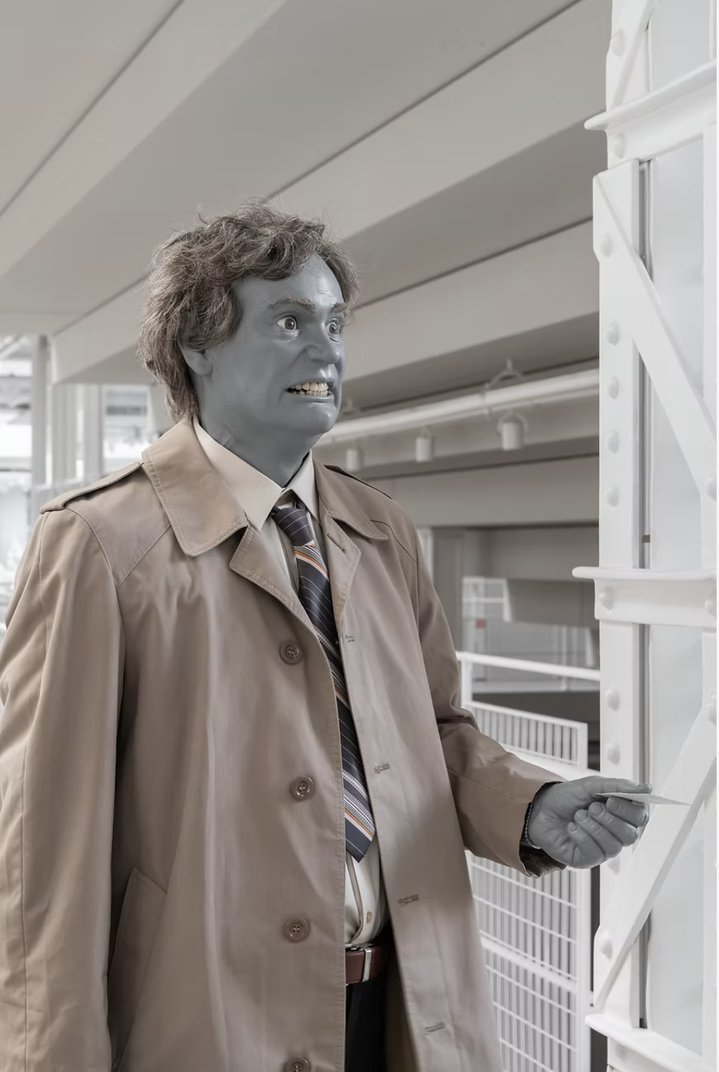 Alexey Korsi, Grey Man, GES-2 House of Culture, Sculpture