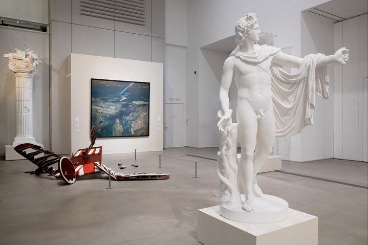 Undark Ages, Medievalism, Academia, GES-2 House of Culture