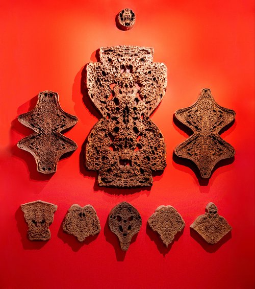 Osmolovsky feeds parisians with toxic bonbons