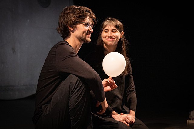 The Red Folder, Natalia Lapina, Urban Theater, Berlin